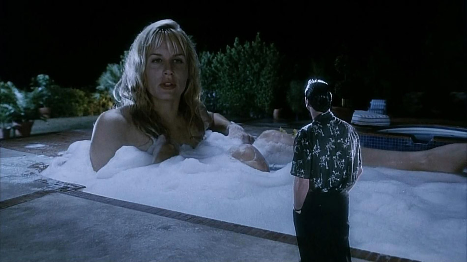 Фильм «Атака 50-футовой женщины» (1993)