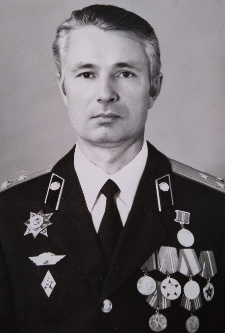 Николай Васильевич Комиссар